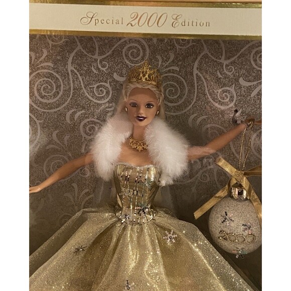 Celebration 2000 Barbie Doll Special Edition NIB Mattel Vintage Gold Christmas - Picture 3 of 12